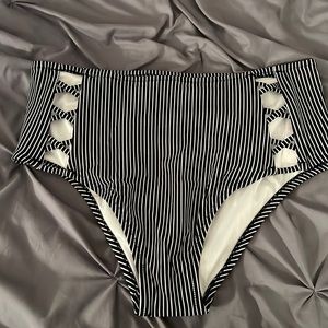 Striped High Waisted Crossover Bottom